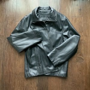 Vintage Men’s Genuine Leather Jacket. Size L. Loose fit.